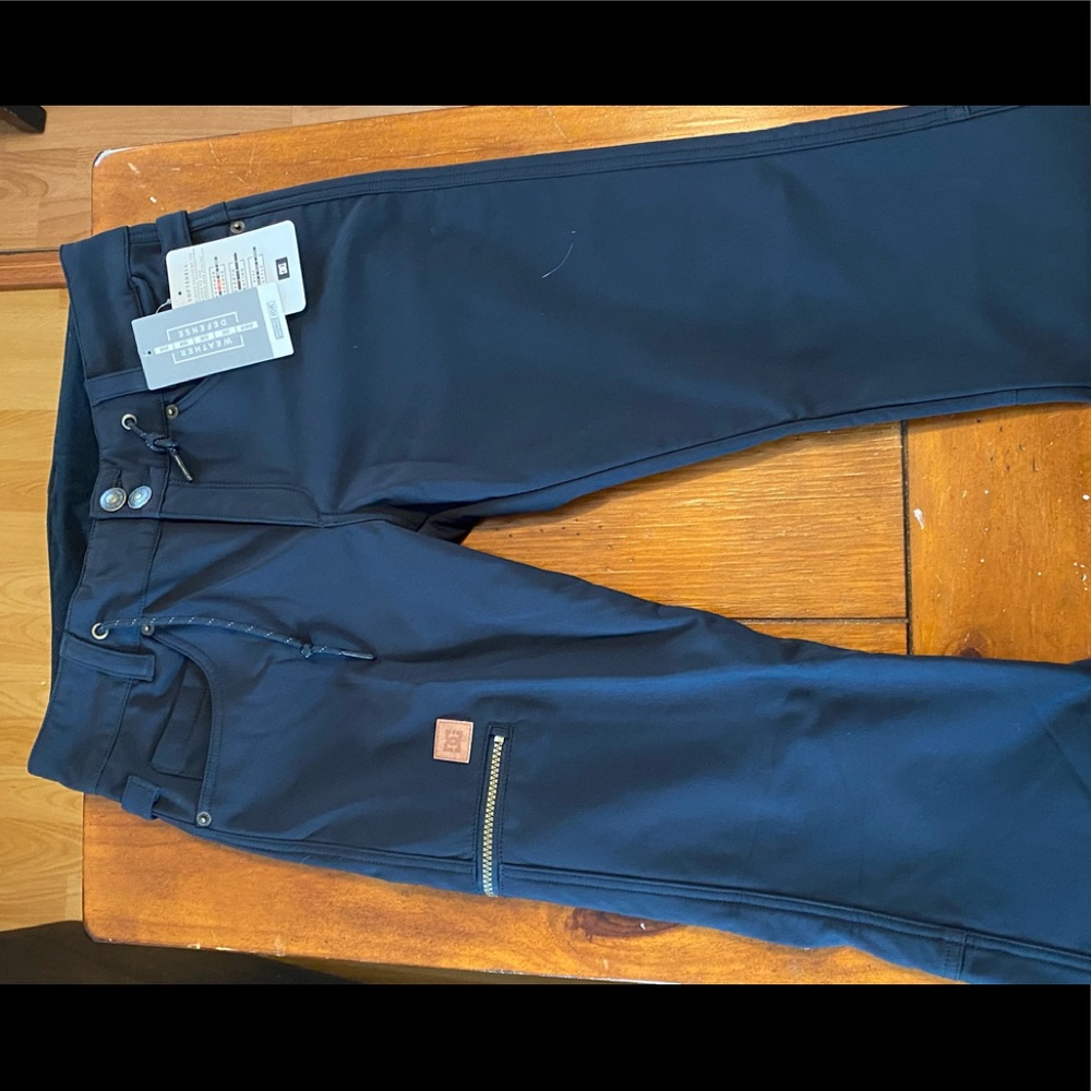 DC snowboard pants